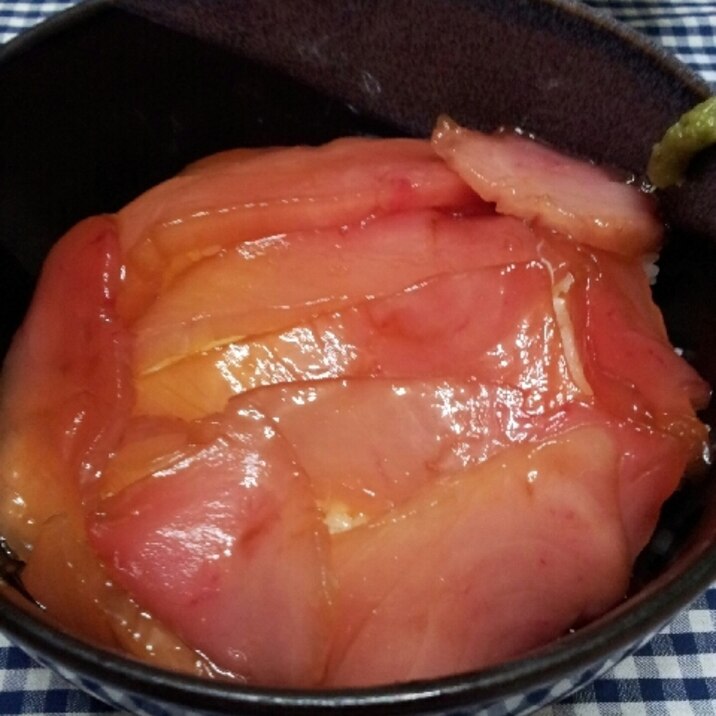 まぐろの漬け丼